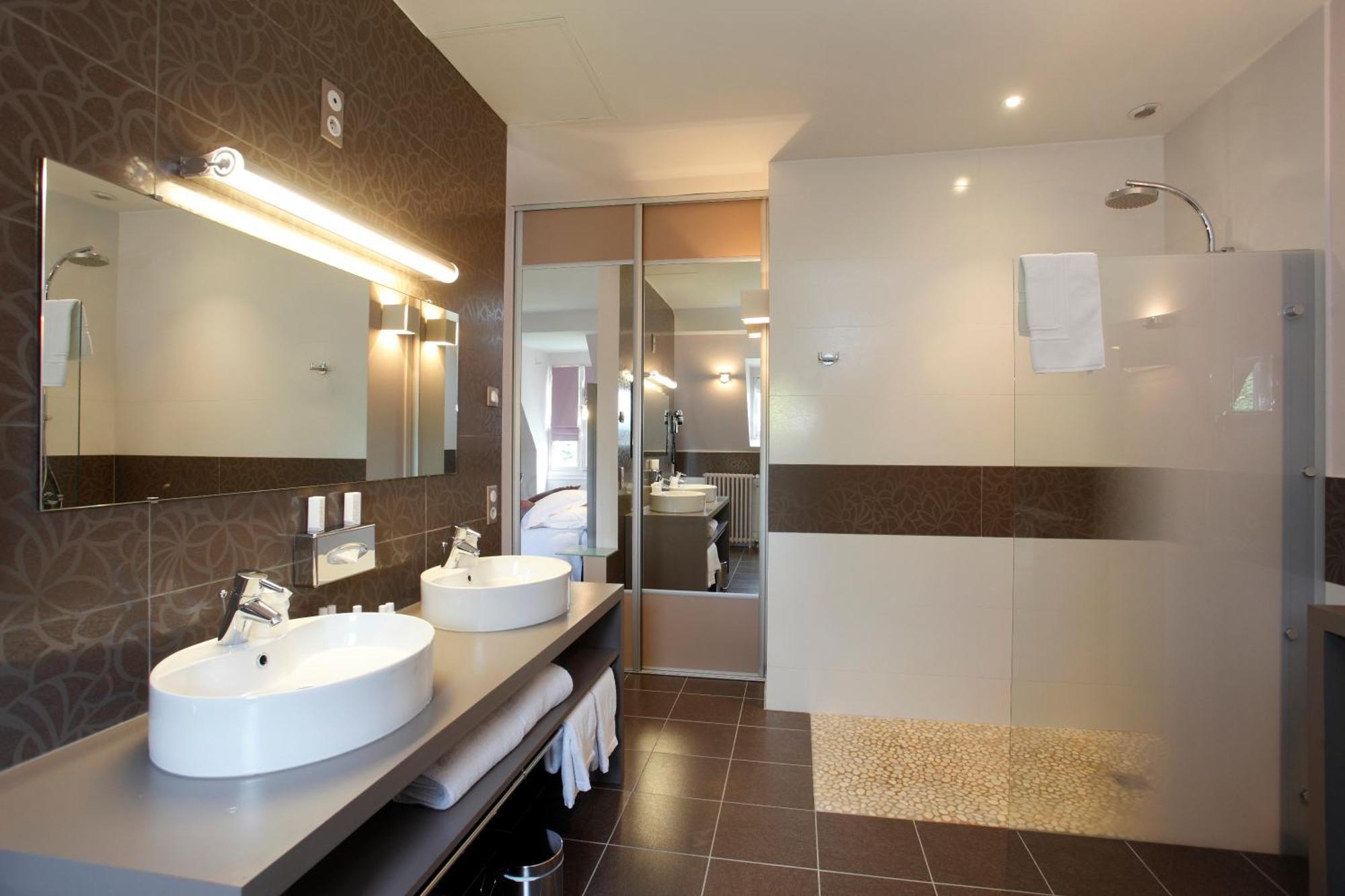 סן-לורן-סור-סבר Hotel Chateau De La Barbiniere מראה חיצוני תמונה