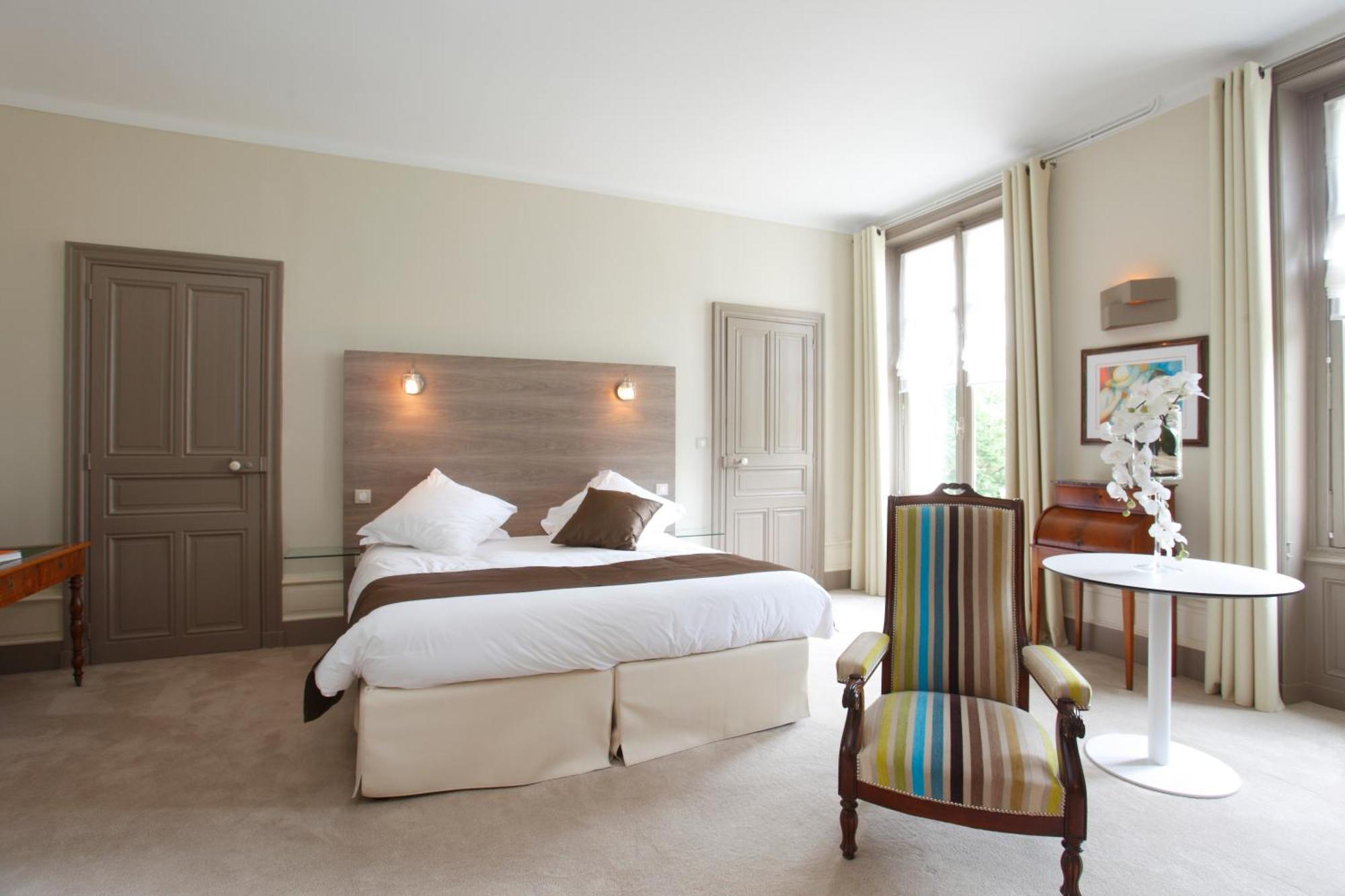 סן-לורן-סור-סבר Hotel Chateau De La Barbiniere מראה חיצוני תמונה