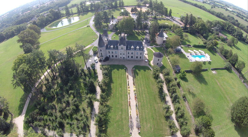 סן-לורן-סור-סבר Hotel Chateau De La Barbiniere מראה חיצוני תמונה